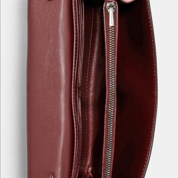 TRADED Coach Chain Crossbody - Picture 4 of 5